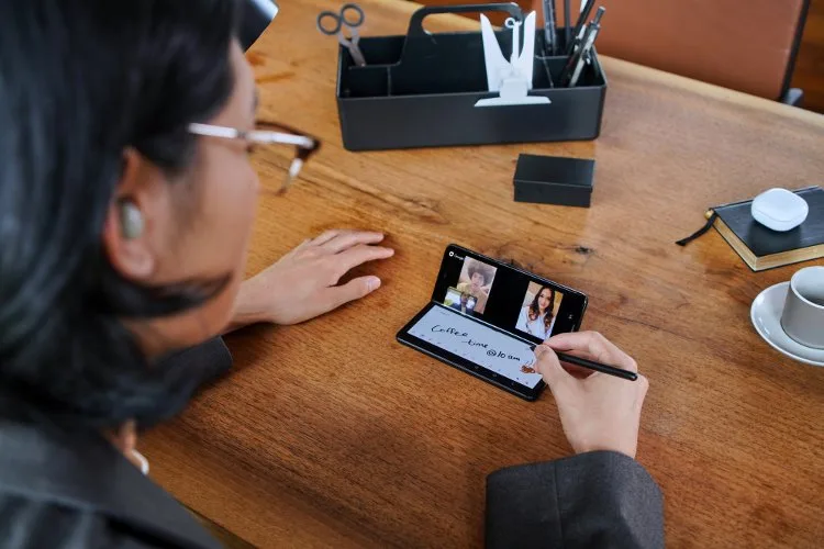 Galaxy Z Fold3 5G semi-folded, video, taking s pen notes