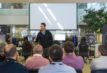 K. Γεράρδος - Πλαίσιο, Μαγούλα