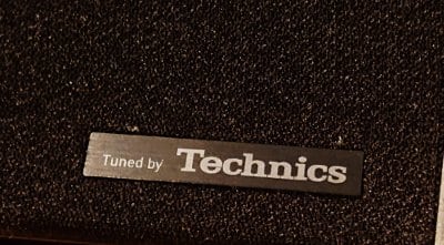 logo "Tuned by Technics"