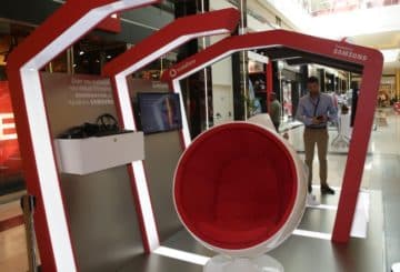 Vodafone VR store powered by Samsung - Athens