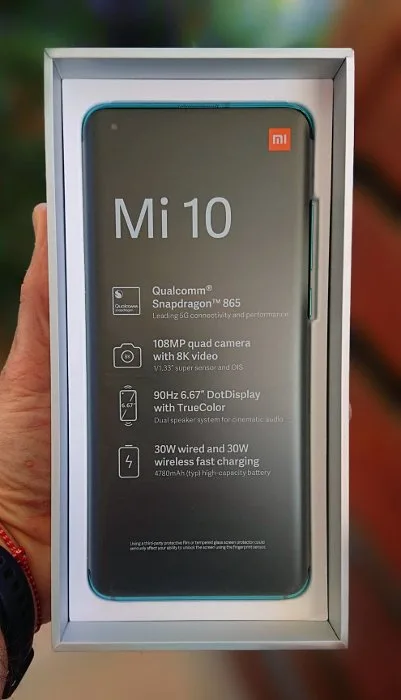 Xiaomi Mi 10 unboxing οθόνη & χαρακτηριστικά