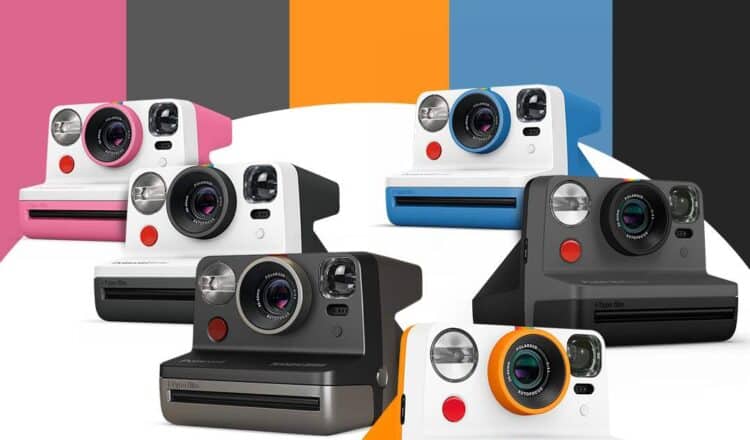 Polaroid Now I-Type public