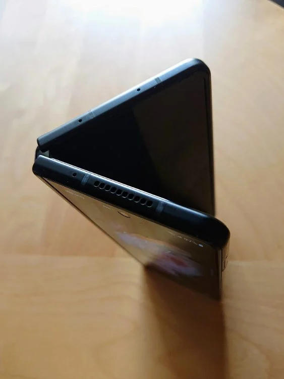 samsung galaxy z fold3 5g speaker