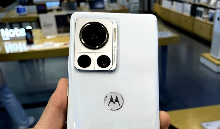 To Motorola Frontier διέρρευσε και θα διαθέτει κάμερα 200ΜΡ