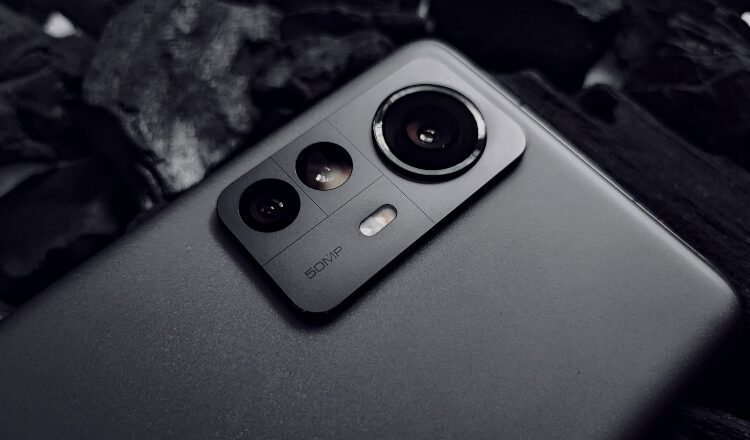 Το Xiaomi 12S Pro εμφανίστηκε με το MediaTek Dimensity 9000 chipset
