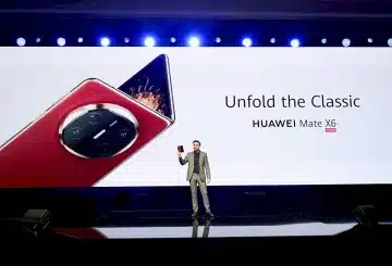 Huawei Mate X6 αναδιπλούμενο smartphone