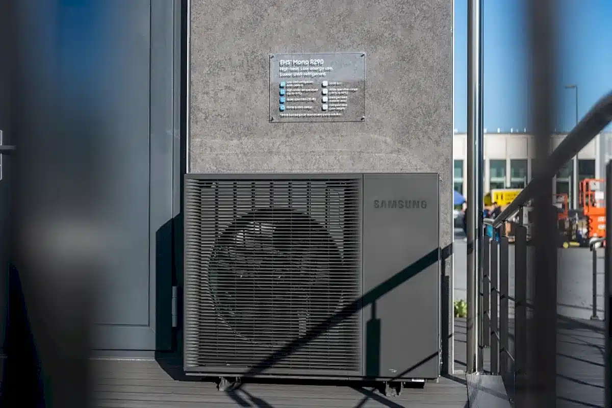 Samsung Smart Modular Home heat pumb