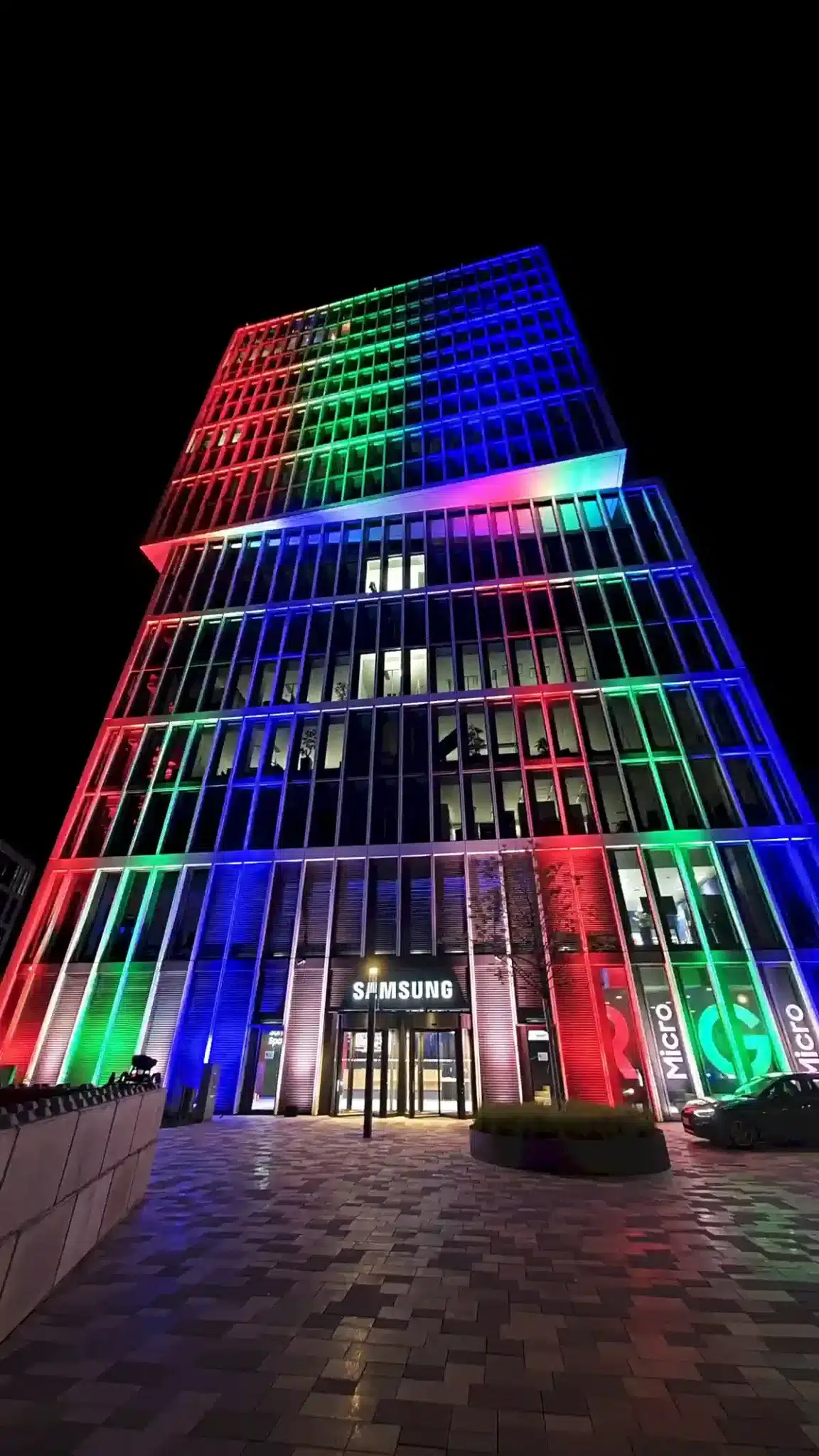 Samsung Electronics GmbH, Inside Samsung