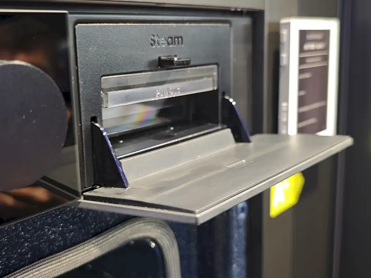 Samsung-DA-steam-oven-water-input-electronicanto