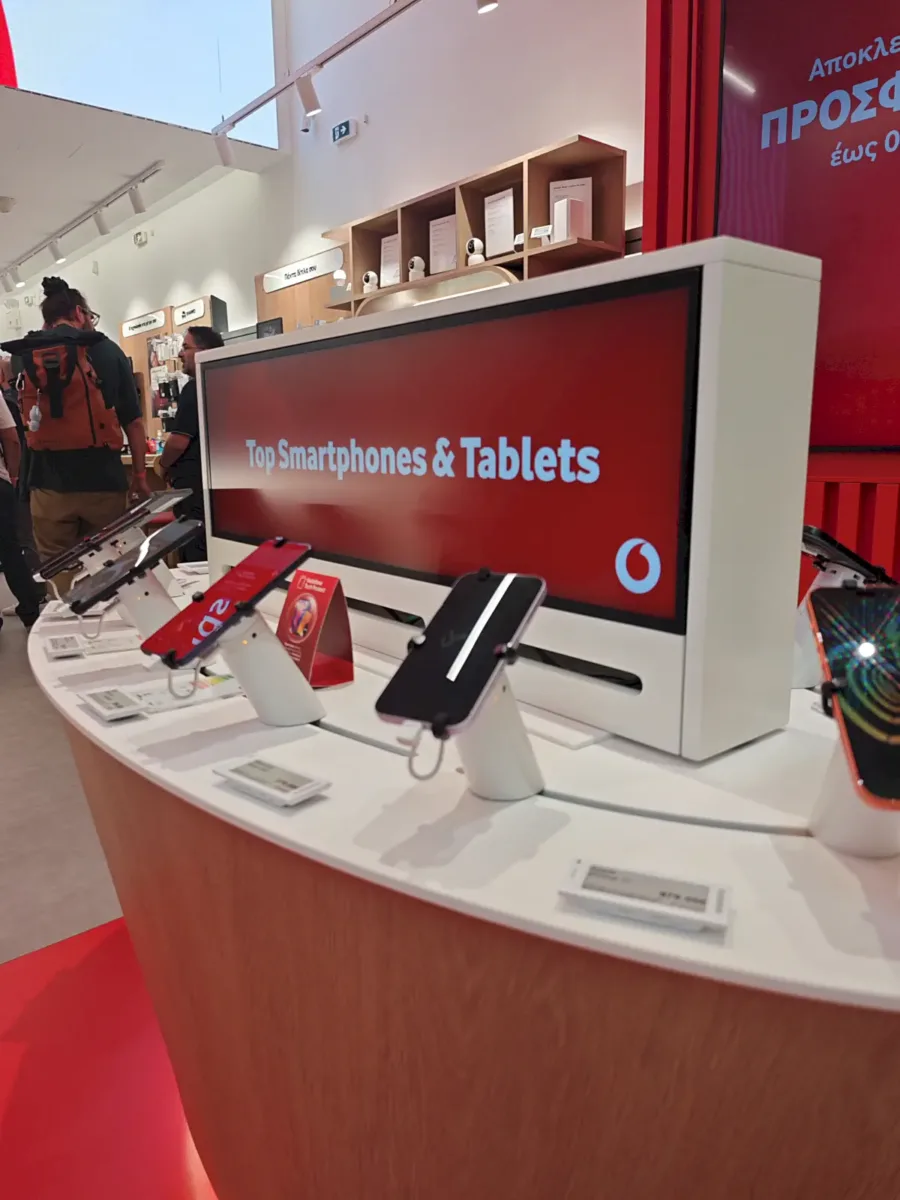 Vodafone: Νέα καταστήματα για να εξερευνήσετε την τεχνολογία