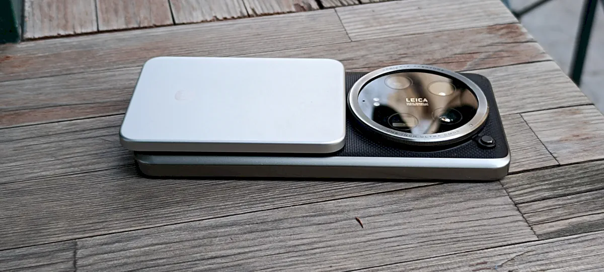 Xiaomi UltraThin Magnetic Power Bank 5000 15W review by Electronicanto