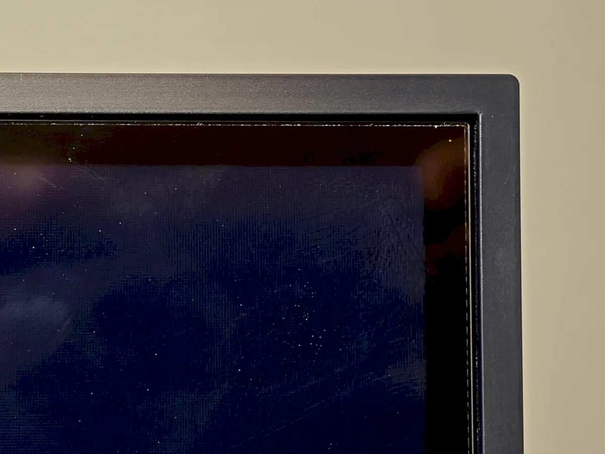 LG MRGB87 review by electronicanto - bezels photos