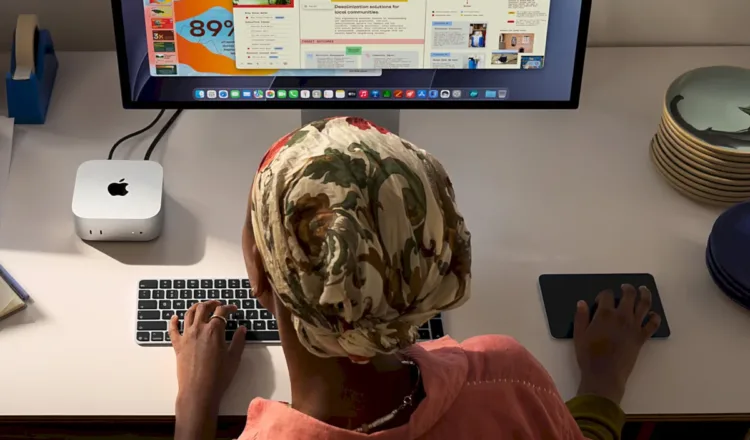 Apple-Mac-mini-lifestyle-productivity