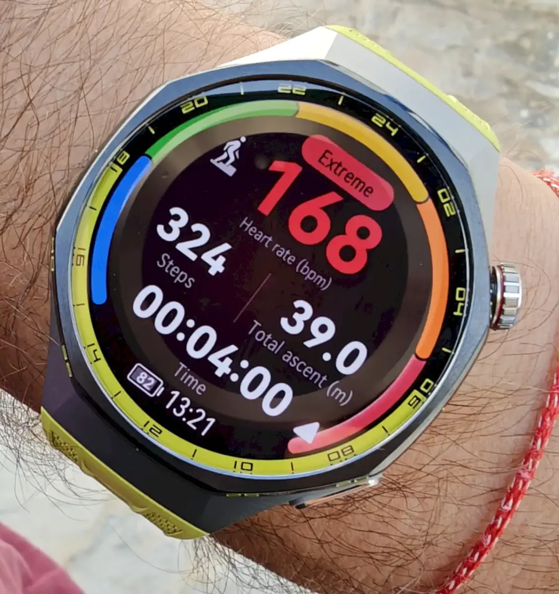 Huawei Watch GT 7 Pro σε πραγματική προπόνηση με καρδιακούς παλμούς 168 bpm